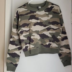 Divided h&m - camo sweater
